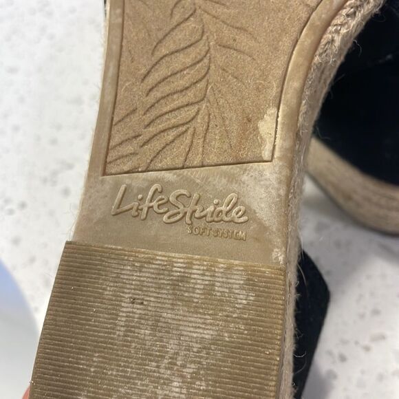 LIFE Stride woman’s black sandals - Picture 11 of 12